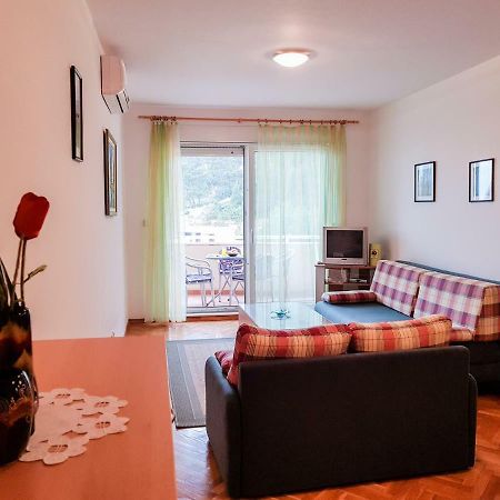 Apartment Smile Baška Voda Екстериор снимка